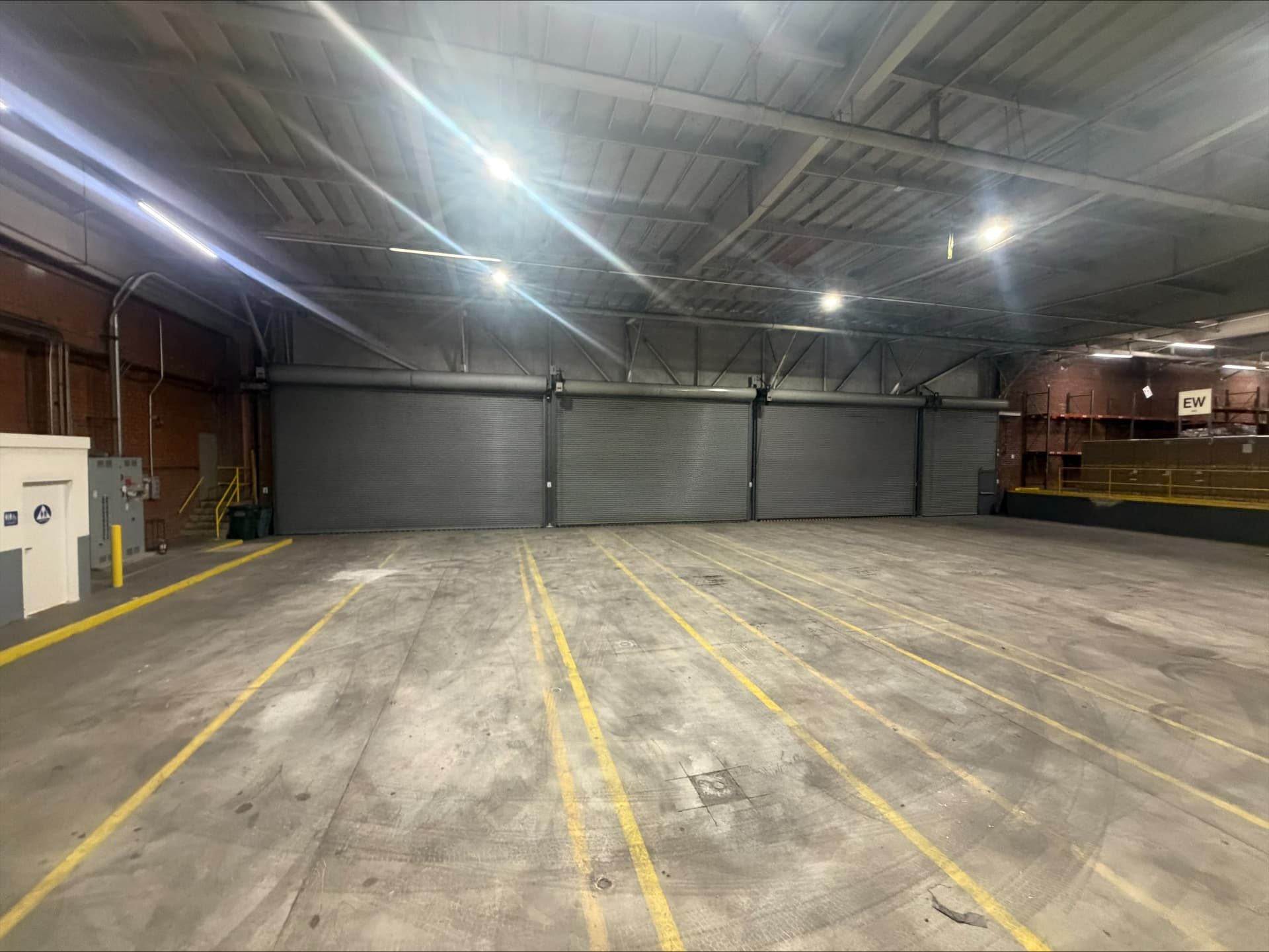 Open receiving floor with dock doors at Logix Fulfillment in Vernon, CA